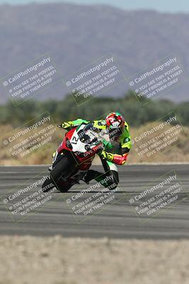 media/Oct-13-2025-Moto Forza (Mon) [[a66d839500]]/3-B Group/Session 3 (Turn 16)/